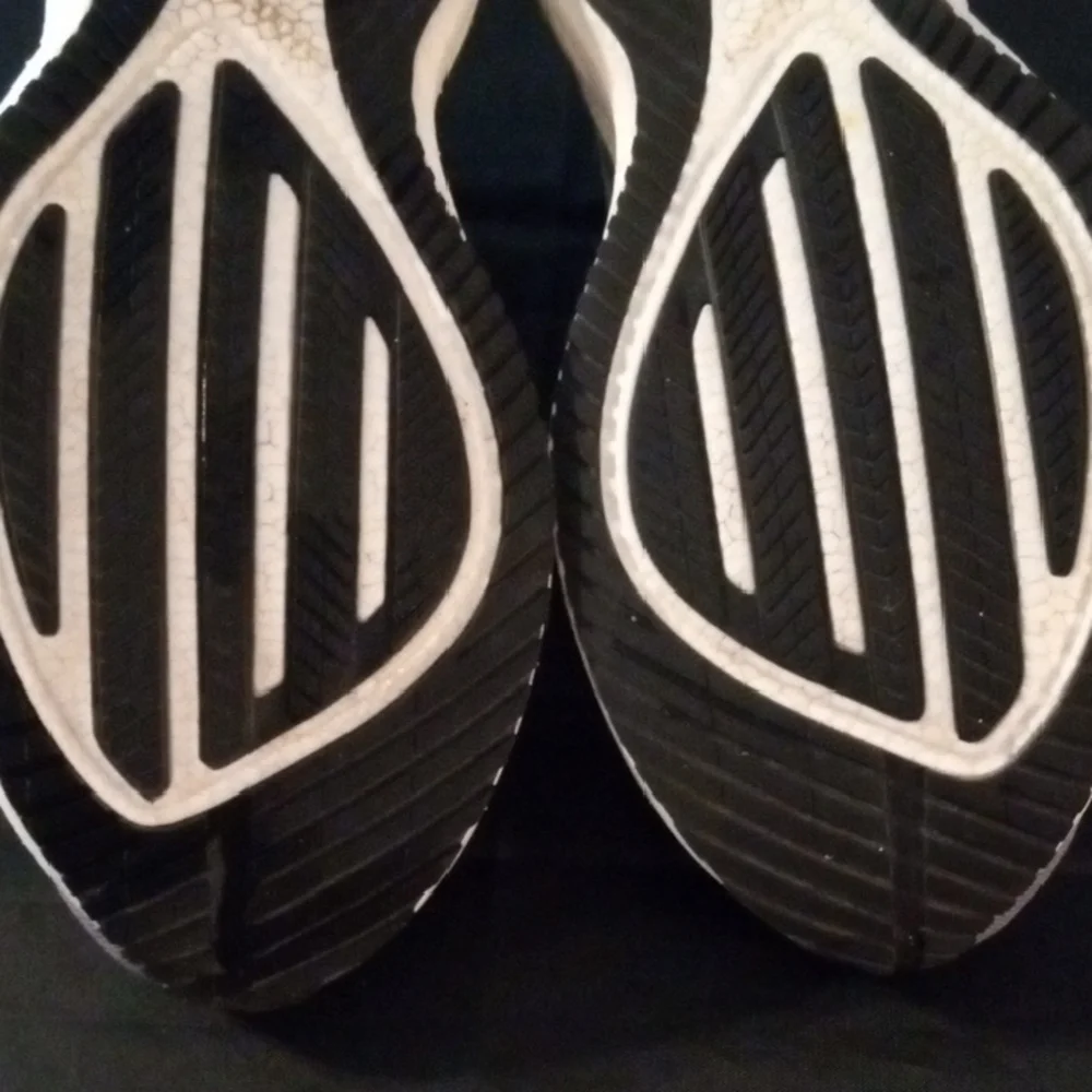 Saucony Triumph 21 Gravel Aqua Athletic Comfort Running Shoes - Picture 9 of 16